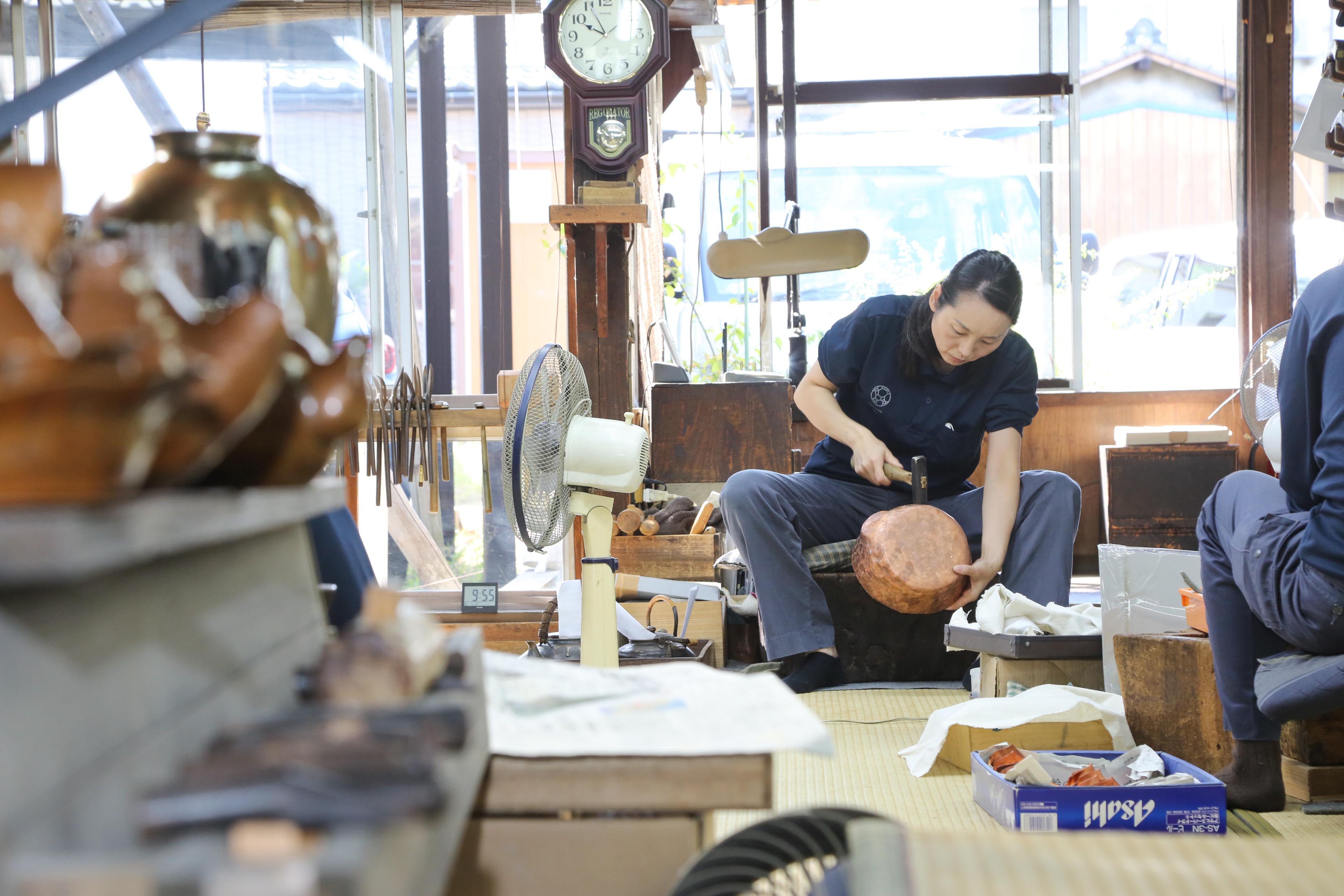 燕三条の企業と職人の現場を撮影した写真