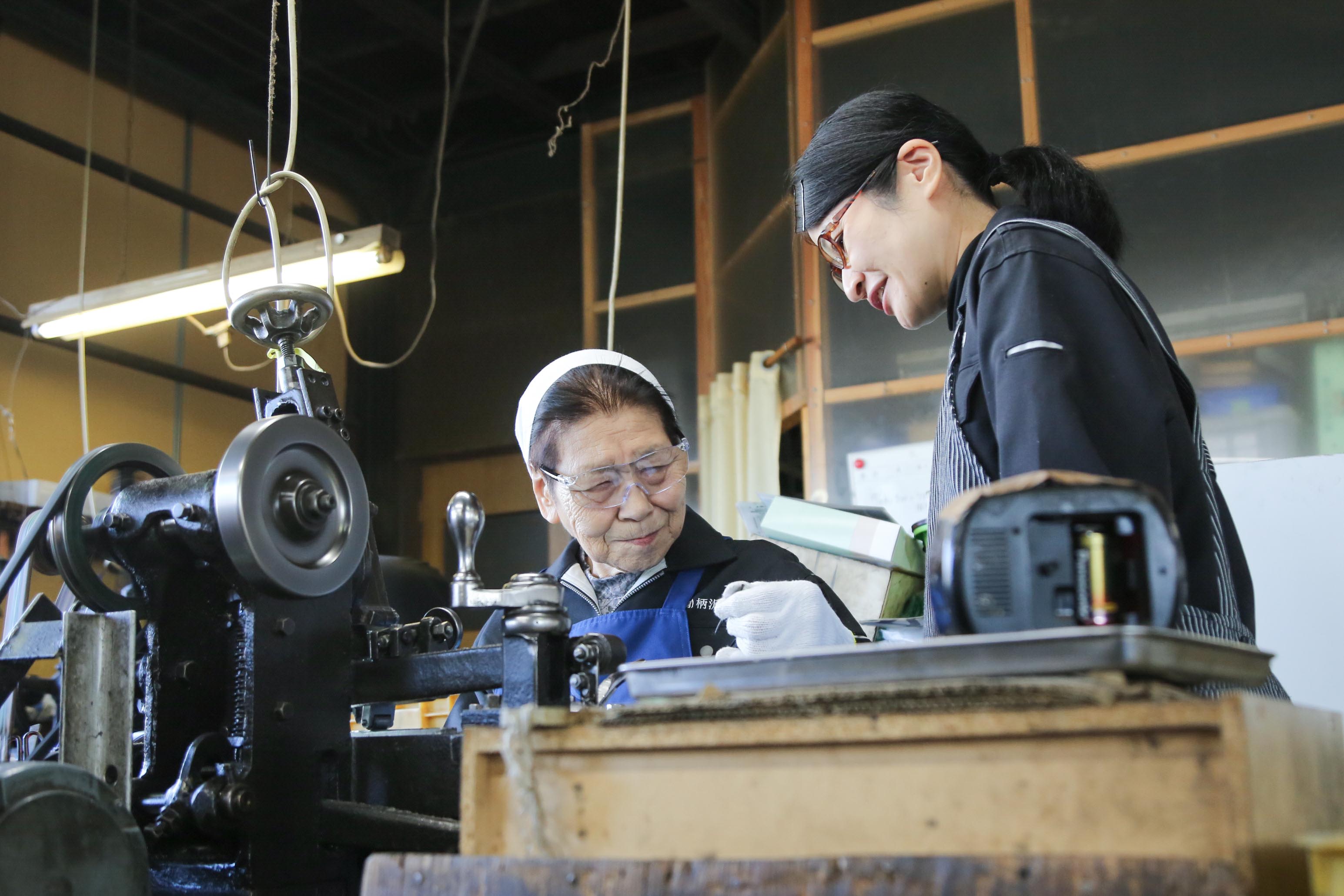 燕三条の企業と職人の現場を撮影した写真